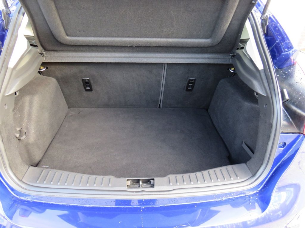 Used Ford Focus 2018 for sale - 76632563: Photo 11