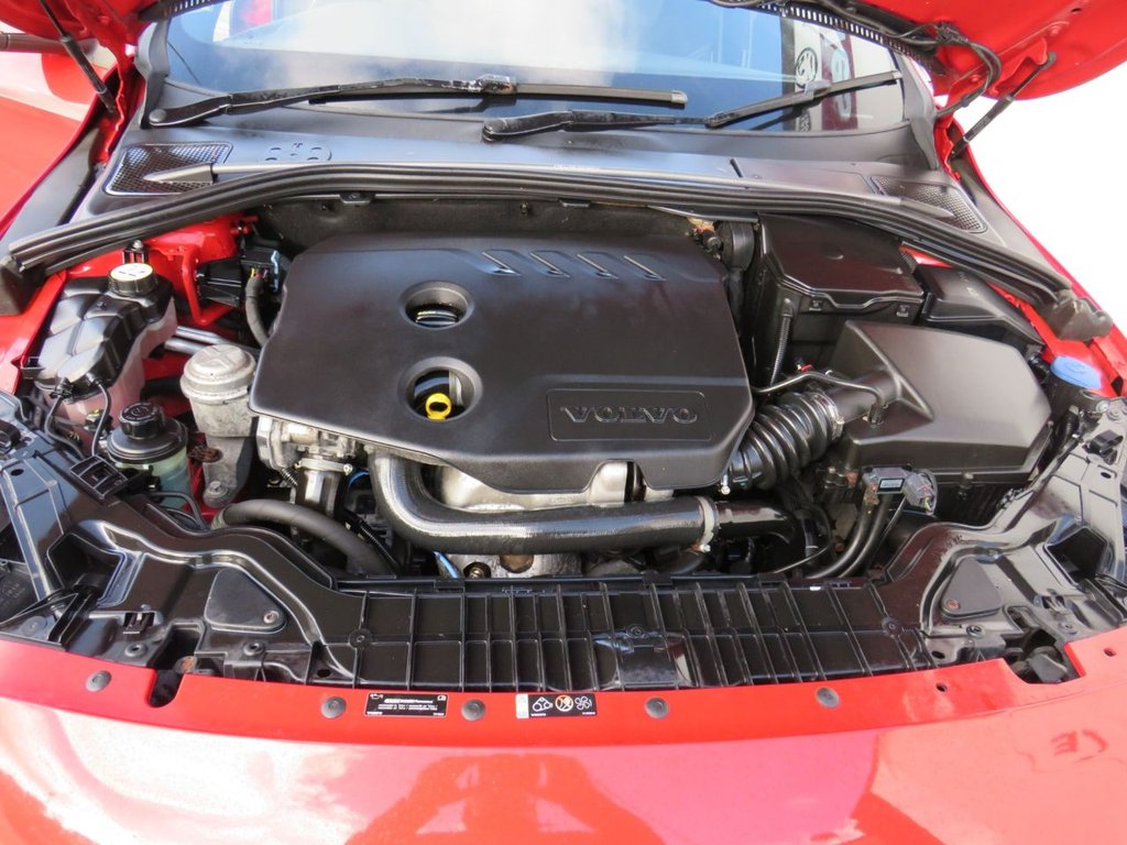 Used Volvo V60 2015 for sale - 76386200: Photo 13