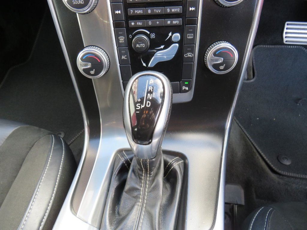 Used Volvo V60 2015 for sale - 76386200: Photo 14