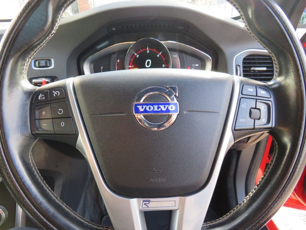 Used Volvo V60 2015 for sale - 76386200: Photo 16