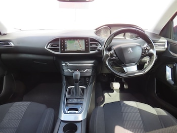 Used Peugeot 308 2015 for sale - 79470408: Photo