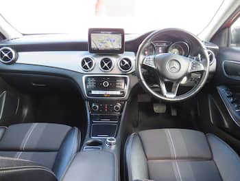 Used Mercedes-Benz GLA 2019 for sale - 79738743: Photo