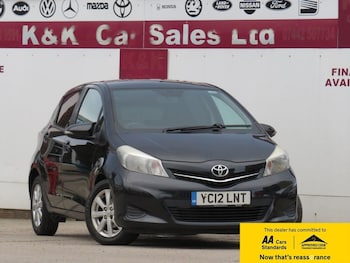 Used Toyota Yaris 2012 for sale - 77636666: Photo
