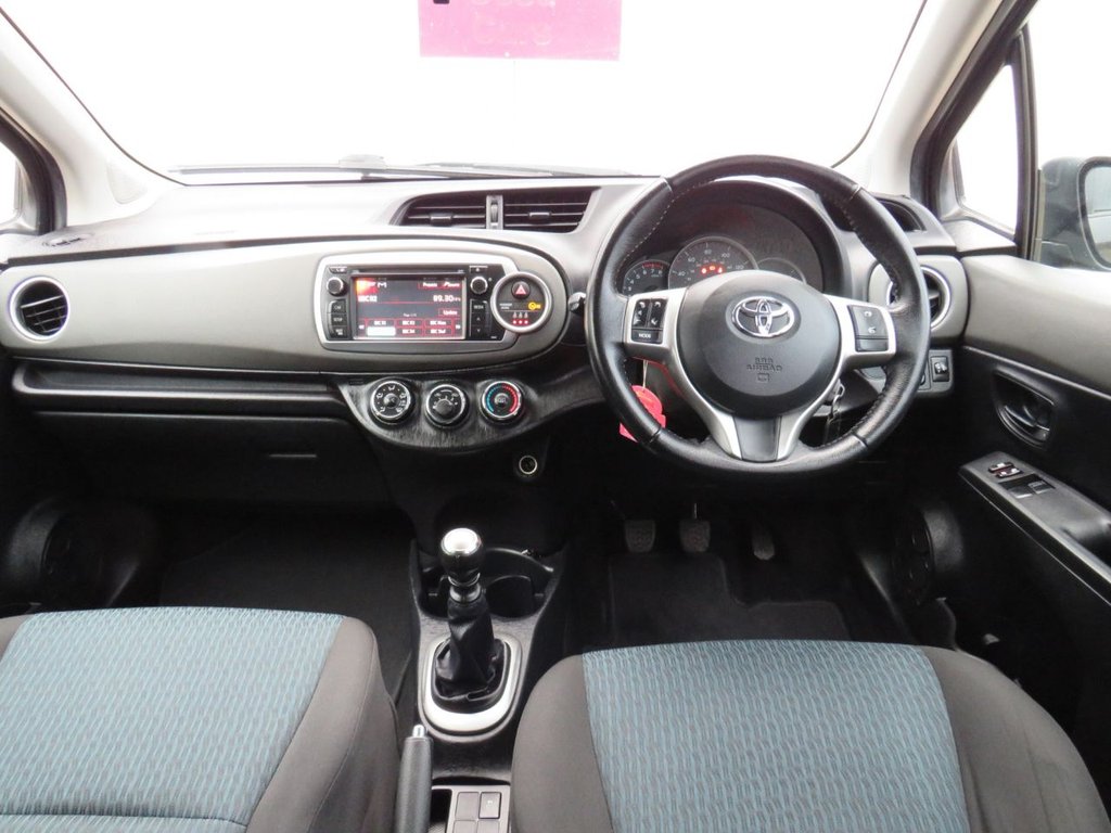 Used Toyota Yaris 2012 for sale - 77636666: Photo 2
