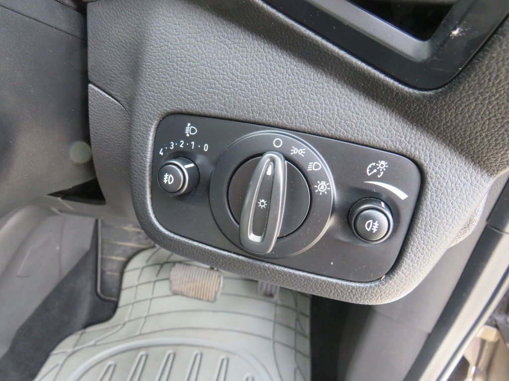 Used Ford Grand C-Max 2018 for sale - 76245286: Photo 23