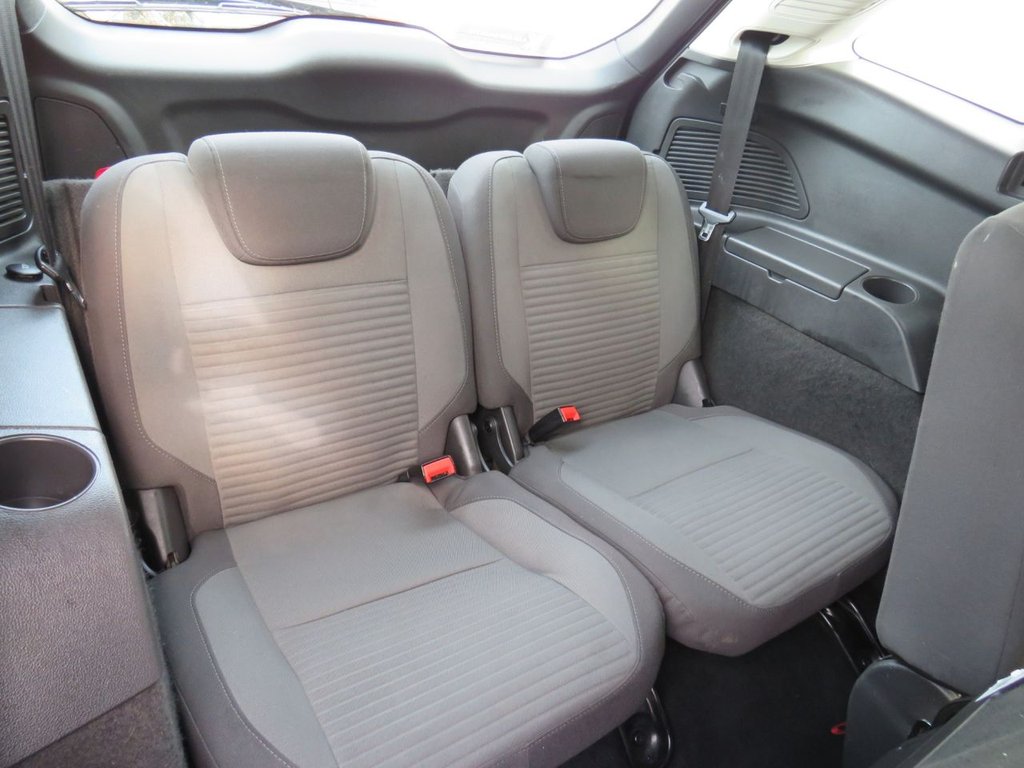 Used Ford Grand C-Max 2018 for sale - 76245286: Photo 9