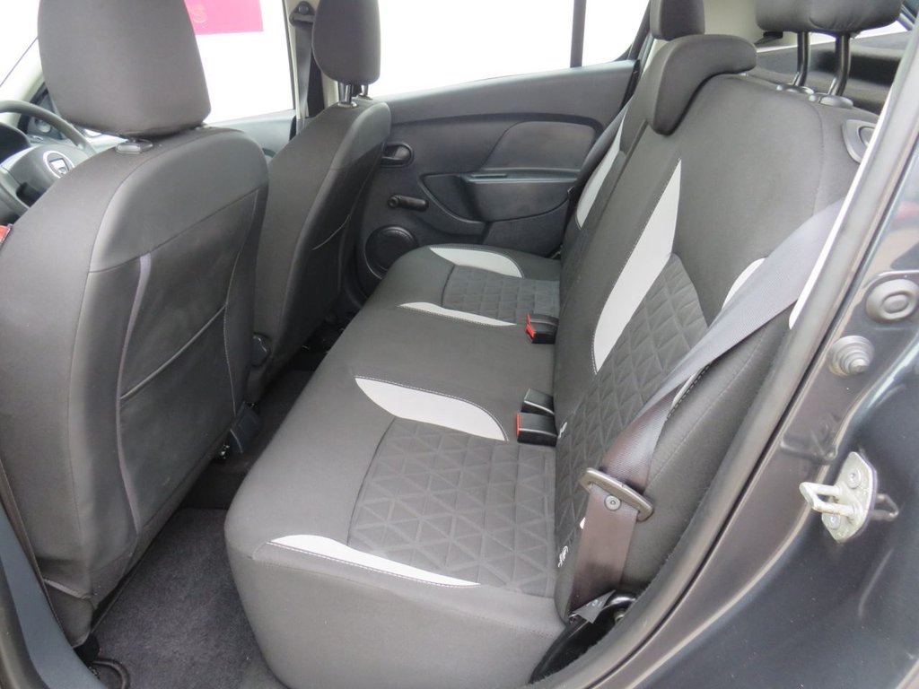 Used Dacia Sandero Stepway 2016 for sale - 77879444: Photo 10