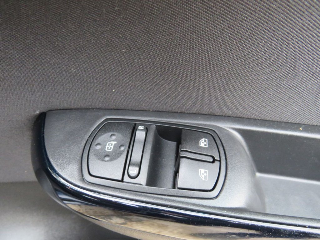 Used Vauxhall Corsa 2018 for sale - 76520514: Photo 19