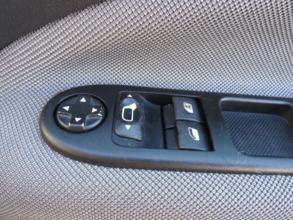 Used Citroen C3 Picasso 2011 for sale - 76665587: Photo 18