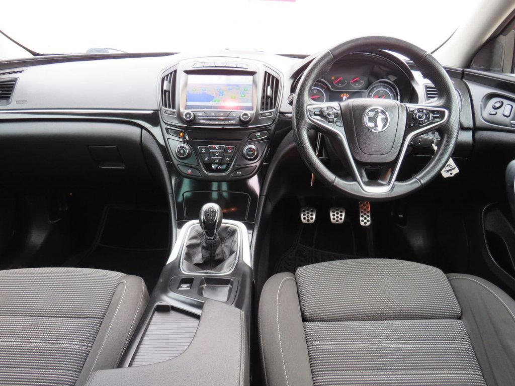 Used Vauxhall Insignia 2016 for sale - 77692657: Photo 2