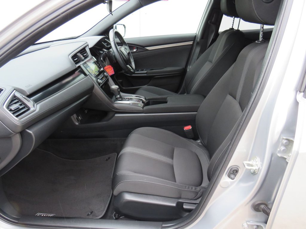 Used Honda Civic 2019 for sale - 77571985: Photo 9