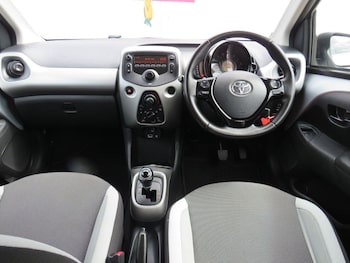 Used Toyota AYGO 2016 for sale - 78839335: Photo