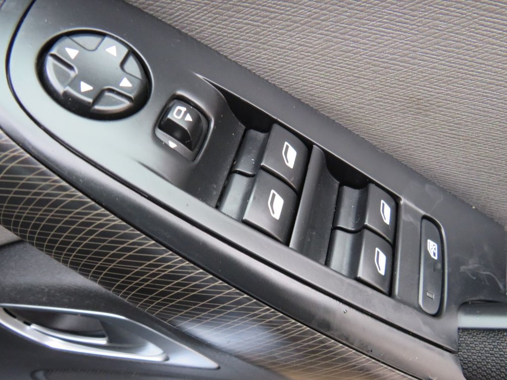 Used Citroen Grand C4 Picasso 2014 for sale - 77172102: Photo 21