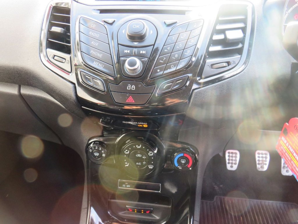 Used Ford Fiesta 2013 for sale - 76910429: Photo 16