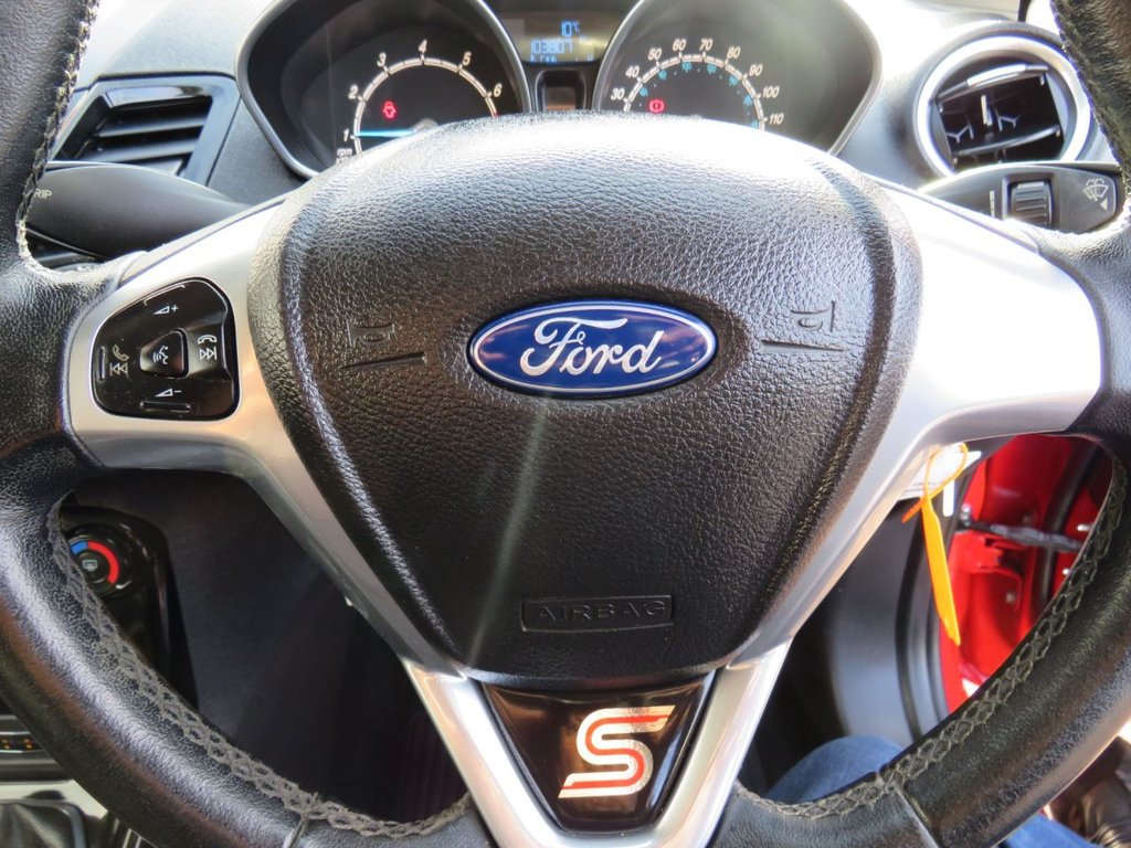 Used Ford Fiesta 2013 for sale - 76910429: Photo 17