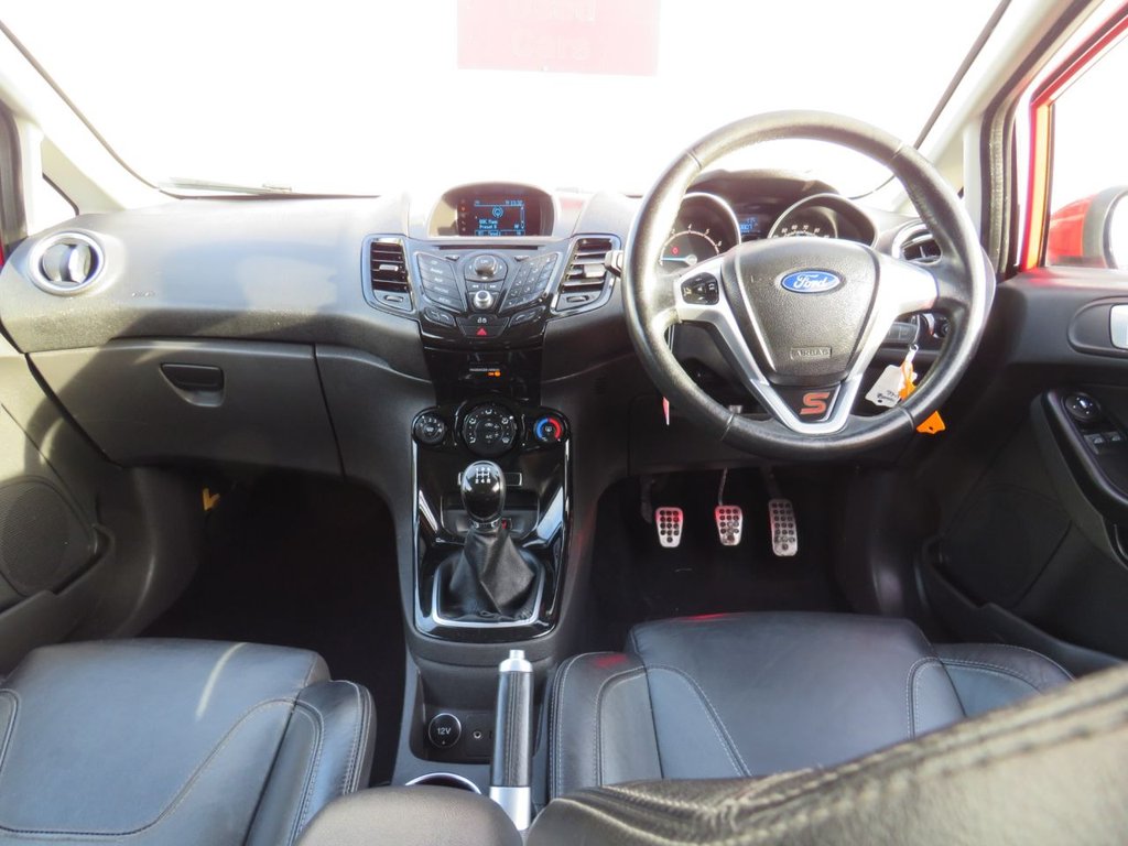 Used Ford Fiesta 2013 for sale - 76910429: Photo 2