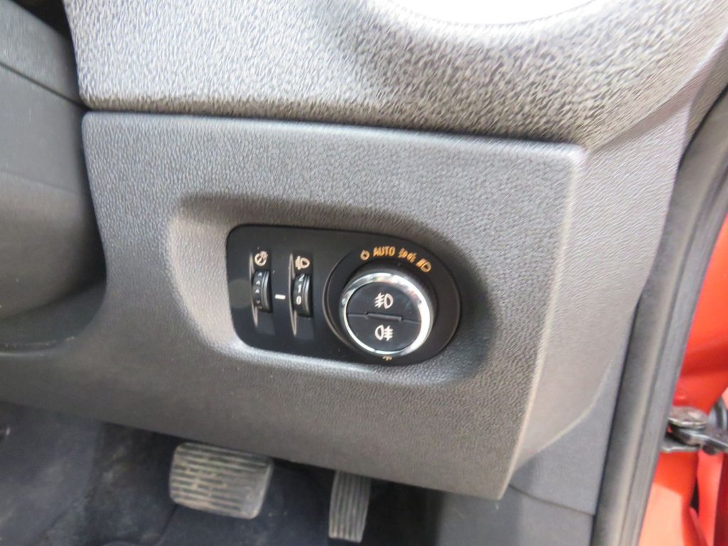 Used Vauxhall Corsa 2012 for sale - 76740773: Photo 21