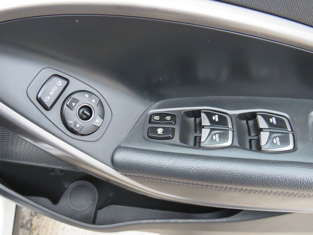 Used Hyundai Santa Fe 2013 for sale - 77056412: Photo 21