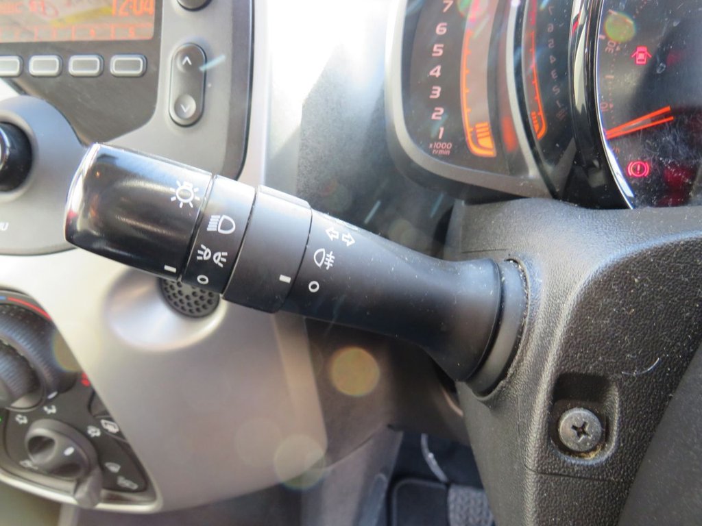 Used Toyota AYGO 2018 for sale - 77576127: Photo 17