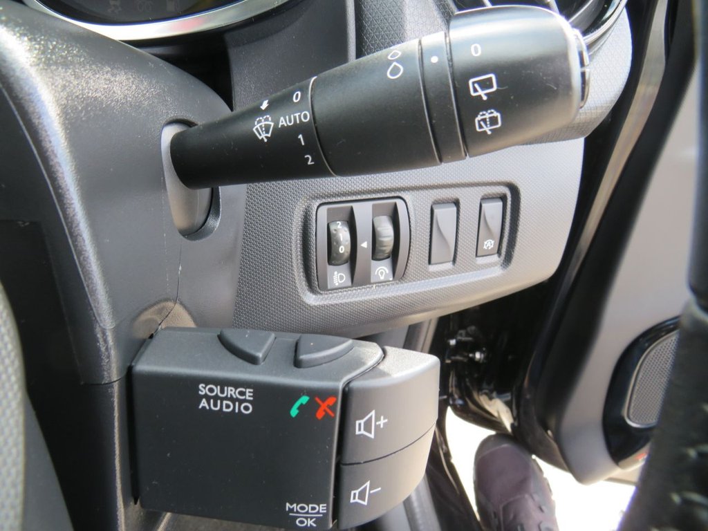 Used Renault Clio 2015 for sale - 78016886: Photo 19