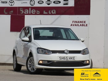 Used Volkswagen Polo 2015 for sale - 79494341: Photo