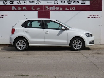 Used Volkswagen Polo 2015 for sale - 79494341: Photo
