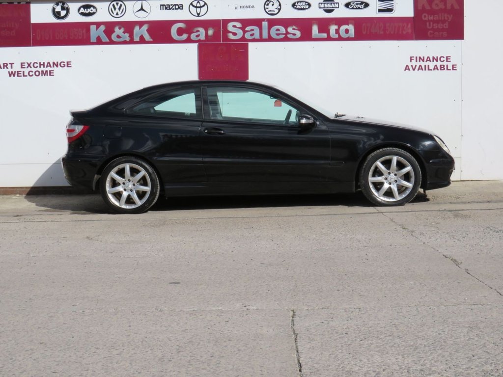 Used Mercedes-Benz C-Class 2005 for sale - 76118614: Photo 3