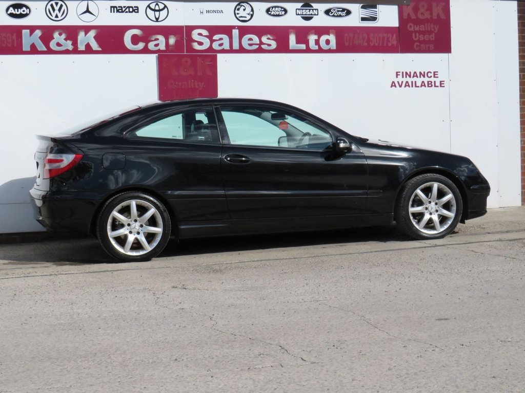 Used Mercedes-Benz C-Class 2005 for sale - 76118614: Photo 32