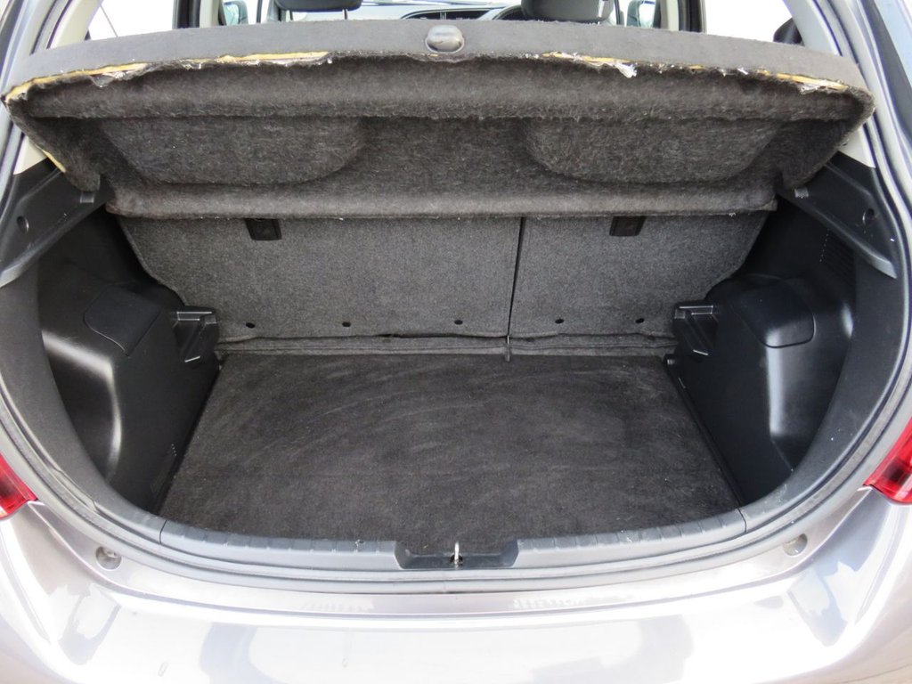 Used Toyota Yaris 2015 for sale - 77422104: Photo 11