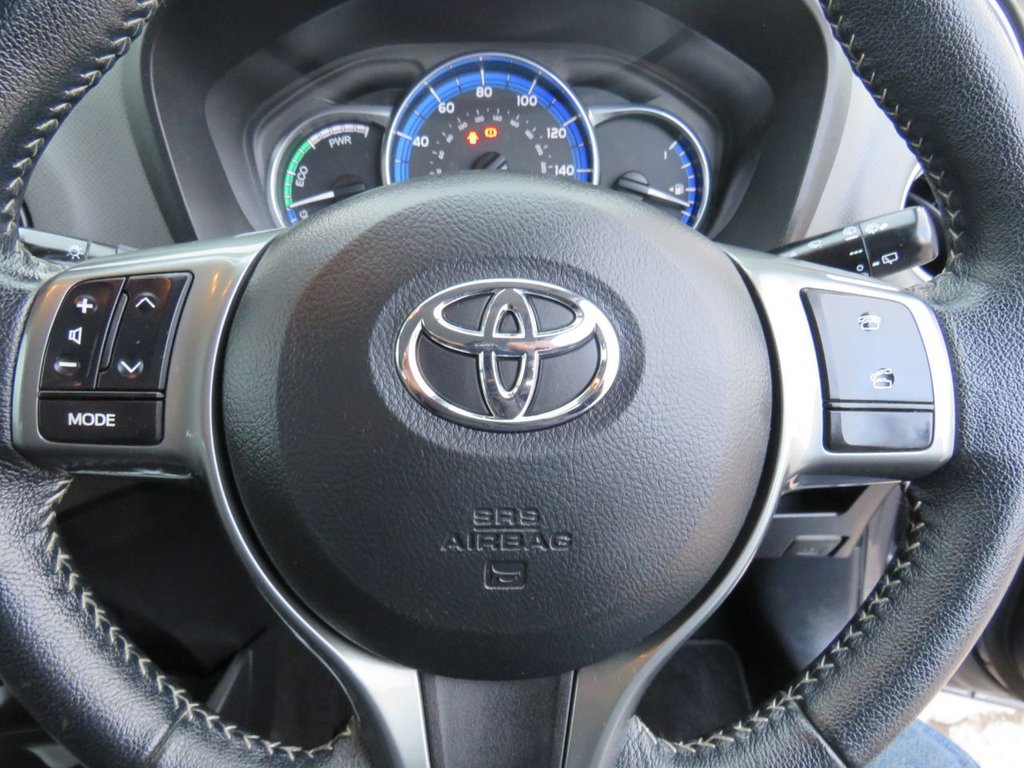 Used Toyota Yaris 2015 for sale - 77422104: Photo 17