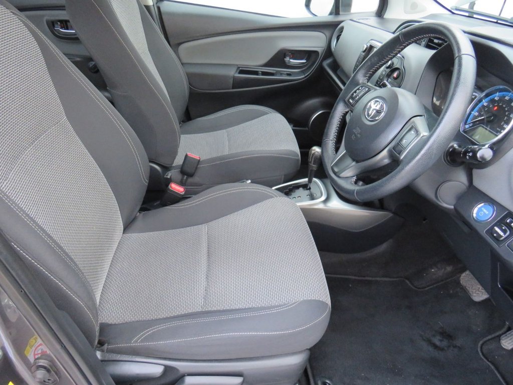 Used Toyota Yaris 2015 for sale - 77422104: Photo 7