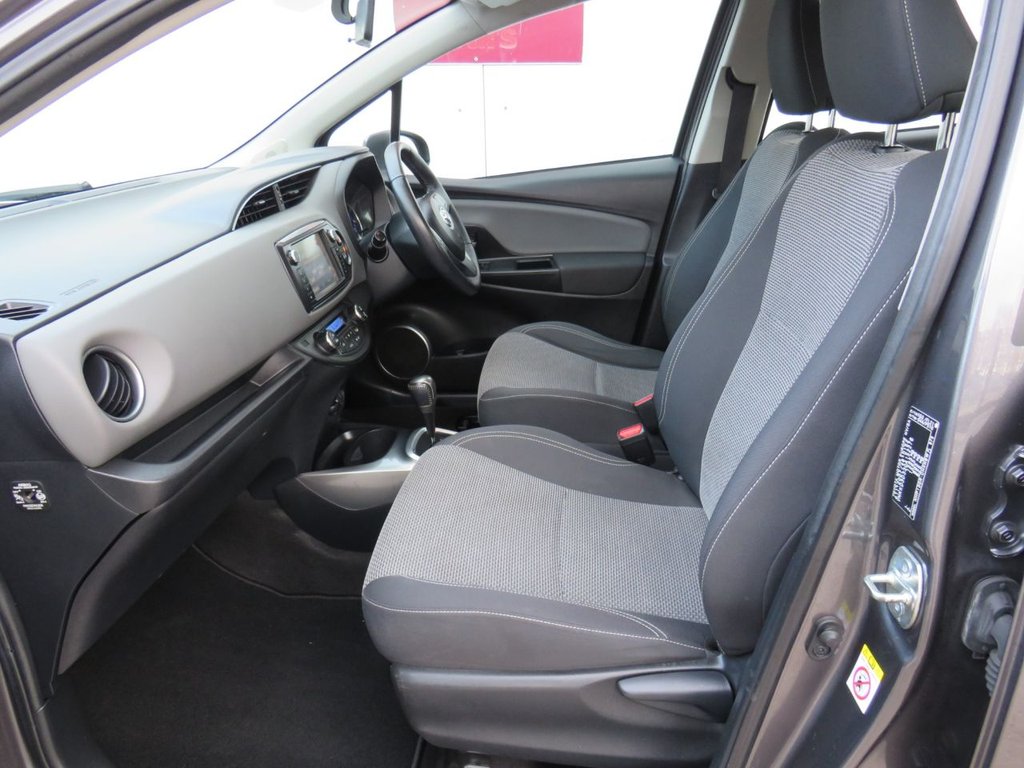 Used Toyota Yaris 2015 for sale - 77422104: Photo 9