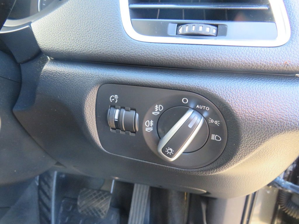 Used Audi Q3 2013 for sale - 76798126: Photo 22