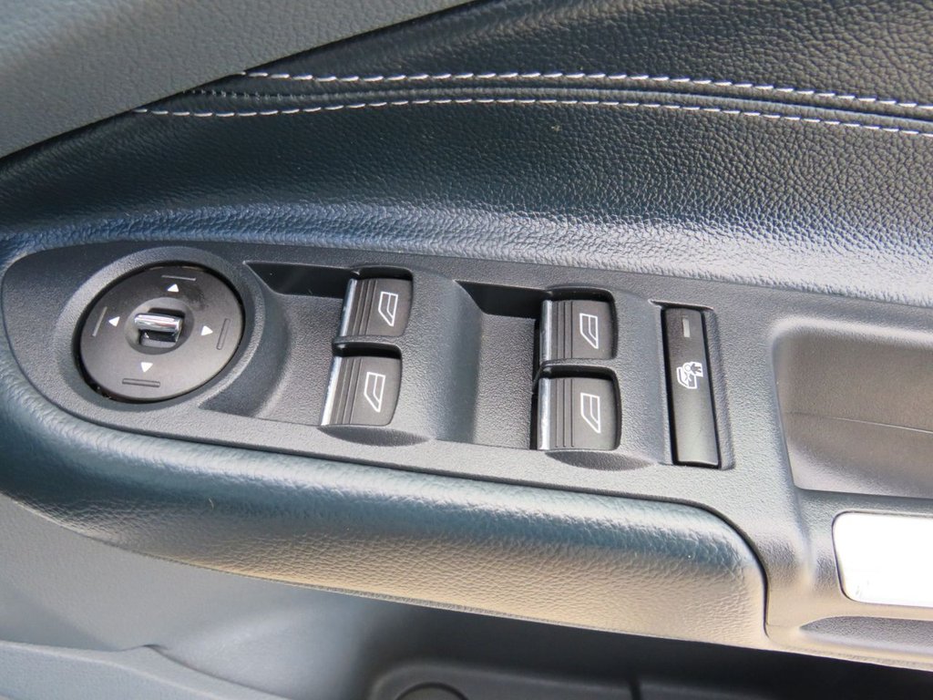 Used Ford C-Max 2014 for sale - 76546732: Photo 16