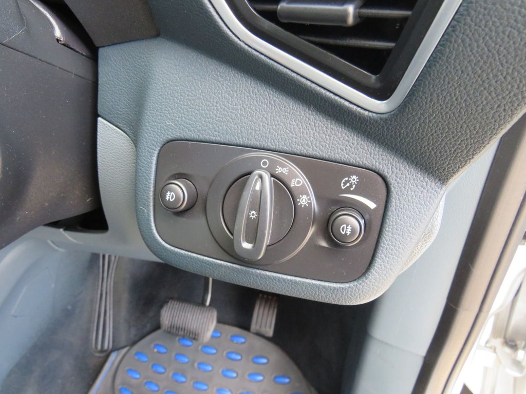 Used Ford C-Max 2014 for sale - 76546732: Photo 18