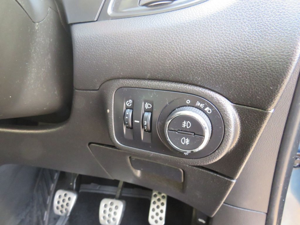 Used Vauxhall Zafira 2015 for sale - 77089356: Photo 23