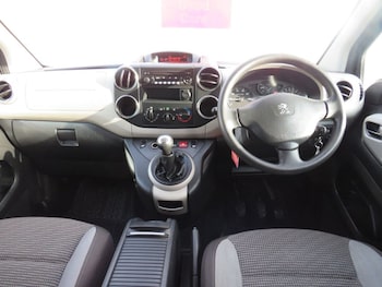 Used Peugeot Partner Tepee 2014 for sale - 76962766: Photo