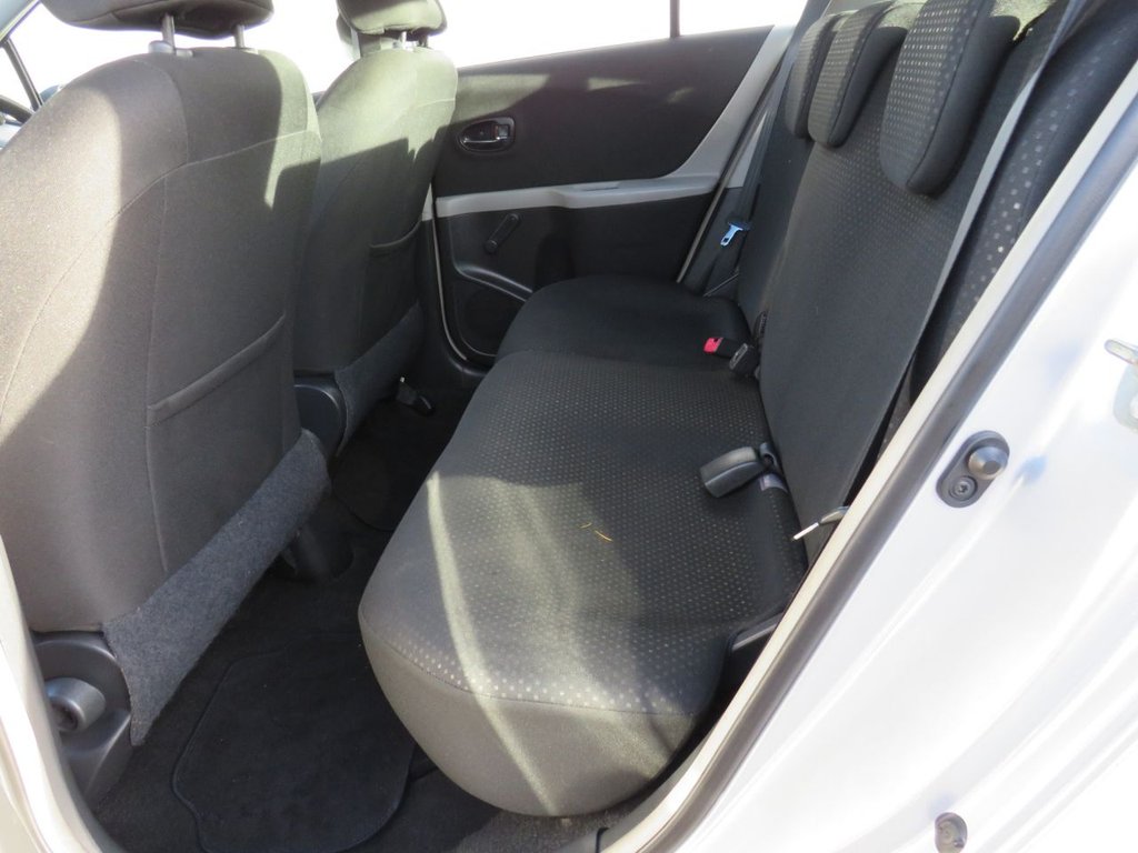 Used Toyota Yaris 2011 for sale - 76934546: Photo 10