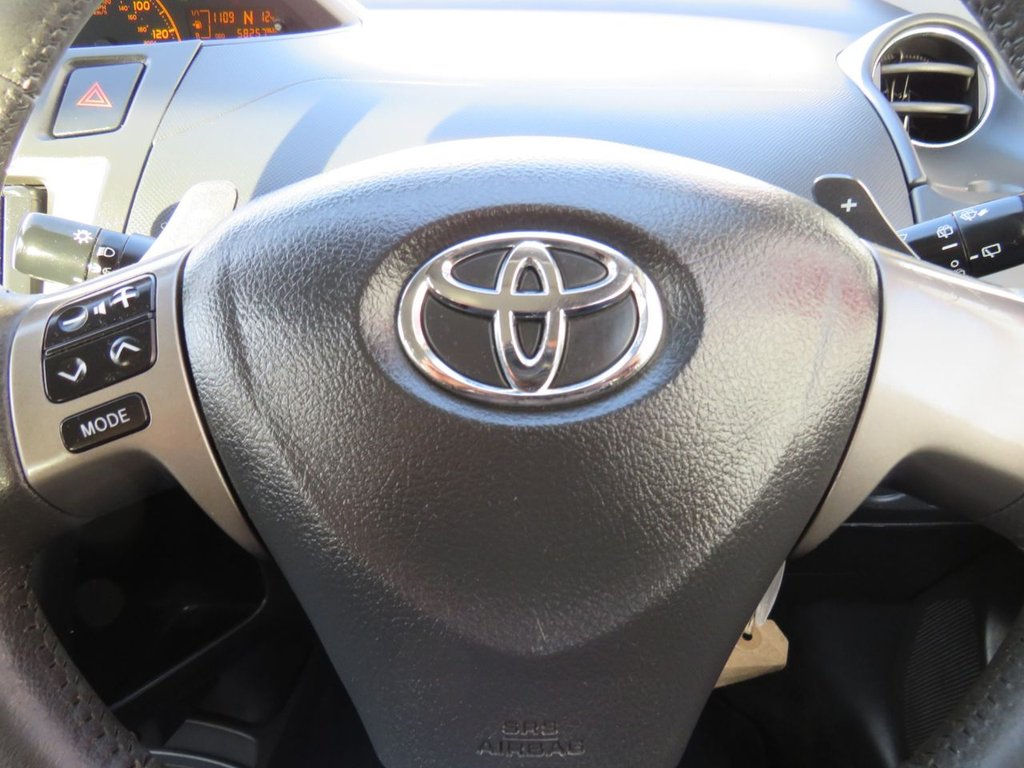 Used Toyota Yaris 2011 for sale - 76934546: Photo 16