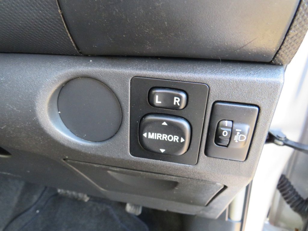 Used Toyota Yaris 2011 for sale - 76934546: Photo 20