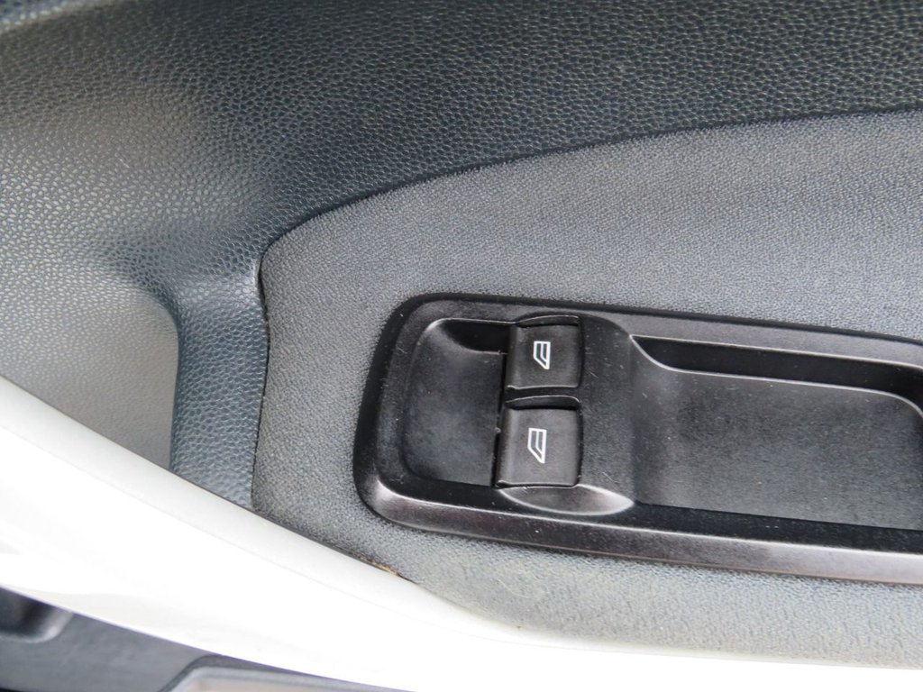 Used Ford Fiesta 2012 for sale - 77422334: Photo 19