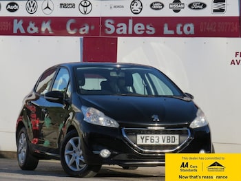 Used Peugeot 208 2013 for sale - 77399737: Photo