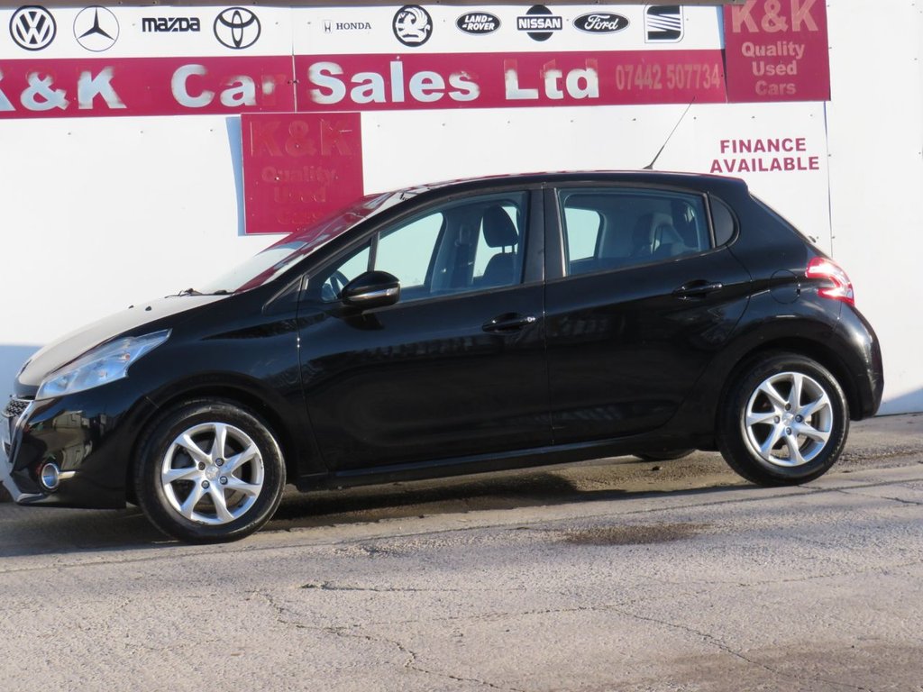Used Peugeot 208 2013 for sale - 77399737: Photo 24