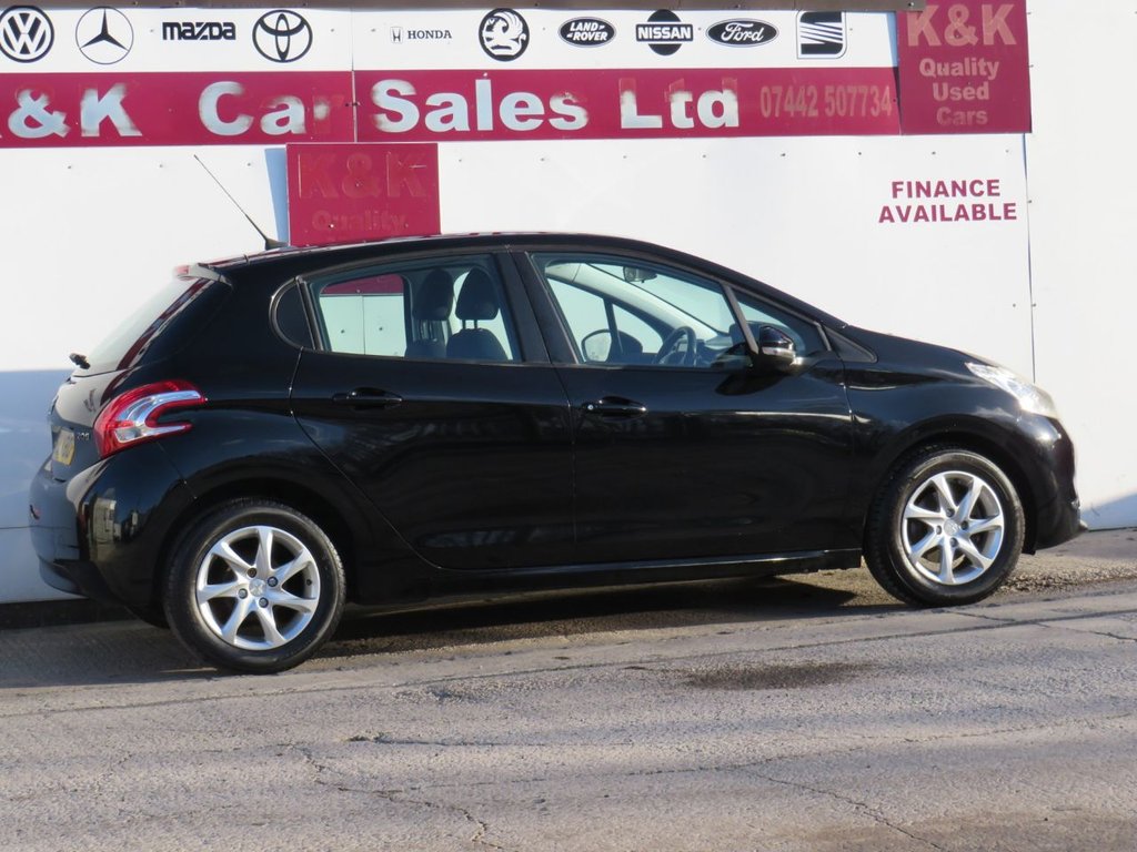 Used Peugeot 208 2013 for sale - 77399737: Photo 25