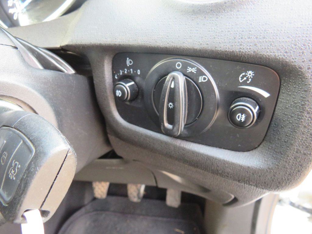 Used Ford Fiesta 2015 for sale - 77020408: Photo 21