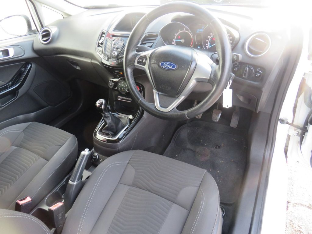 Used Ford Fiesta 2015 for sale - 77020408: Photo 9