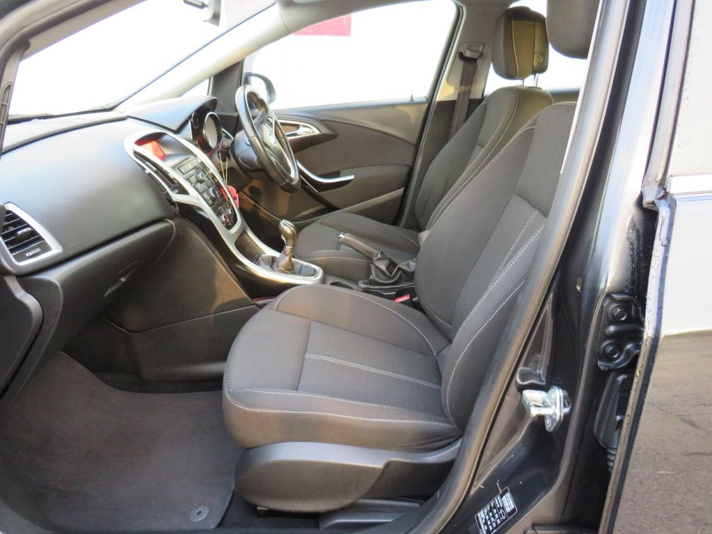 Used Vauxhall Astra 2014 for sale - 77250635: Photo 8