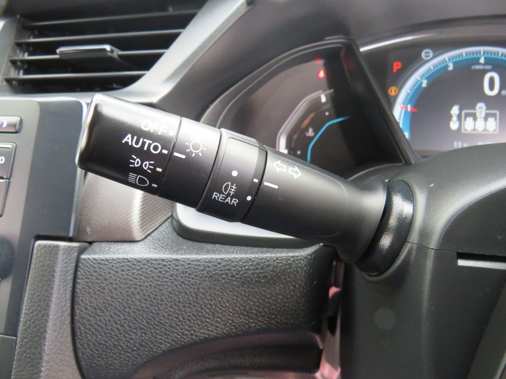 Used Honda Civic 2018 for sale - 78145348: Photo 17