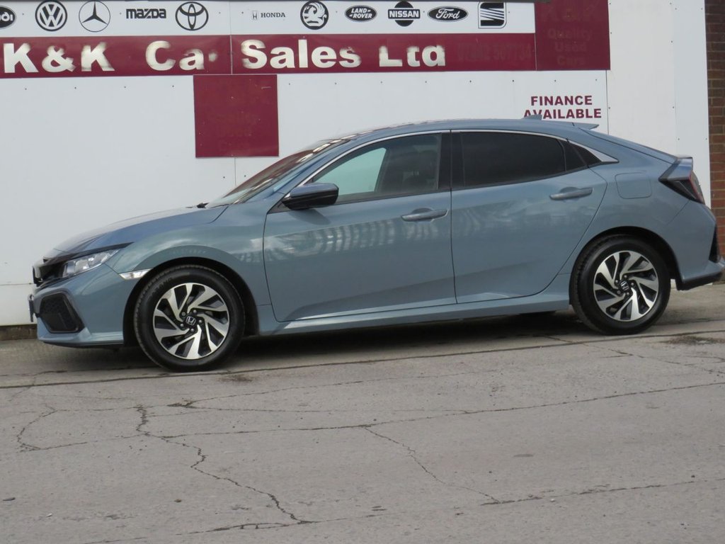 Used Honda Civic 2018 for sale - 78145348: Photo 31