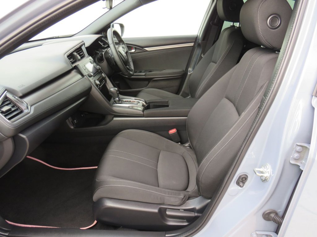 Used Honda Civic 2018 for sale - 78145348: Photo 9